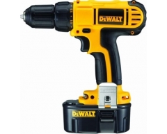 Дрель-шуруповерт аккумуляторная DeWalt DC 733 K2, 30 max, 30 max, 10 max, NiCd Тип аккумулятора, 14.4 Напряжение аккумулятора, 2.0 Емкость аккумулятора