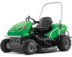 Садовый трактор Caiman CROSO 2 WD, гидростатическая Тип трансмиссии, 92 Ширина скашивания, есть Боковой выброс, опция Мульчирование, отсутствует Объем травосборника, Caiman Модель двигателя